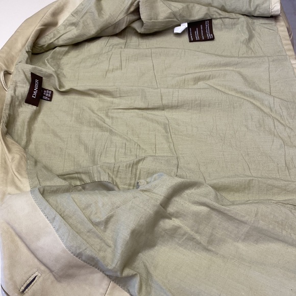 Vintage 90s Danier Leather Cream colour Jacket. - Picture 5 of 11